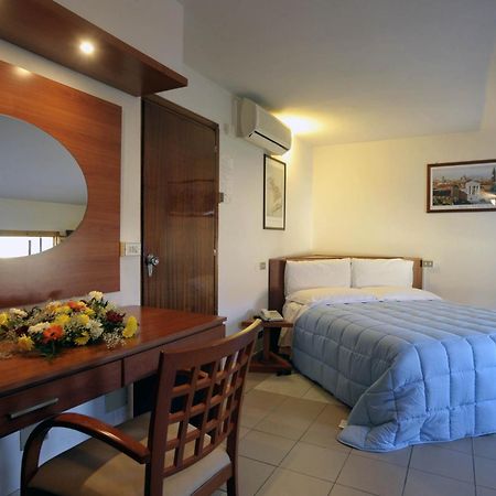 Albergo Romagna Фратта-Терме Екстер'єр фото