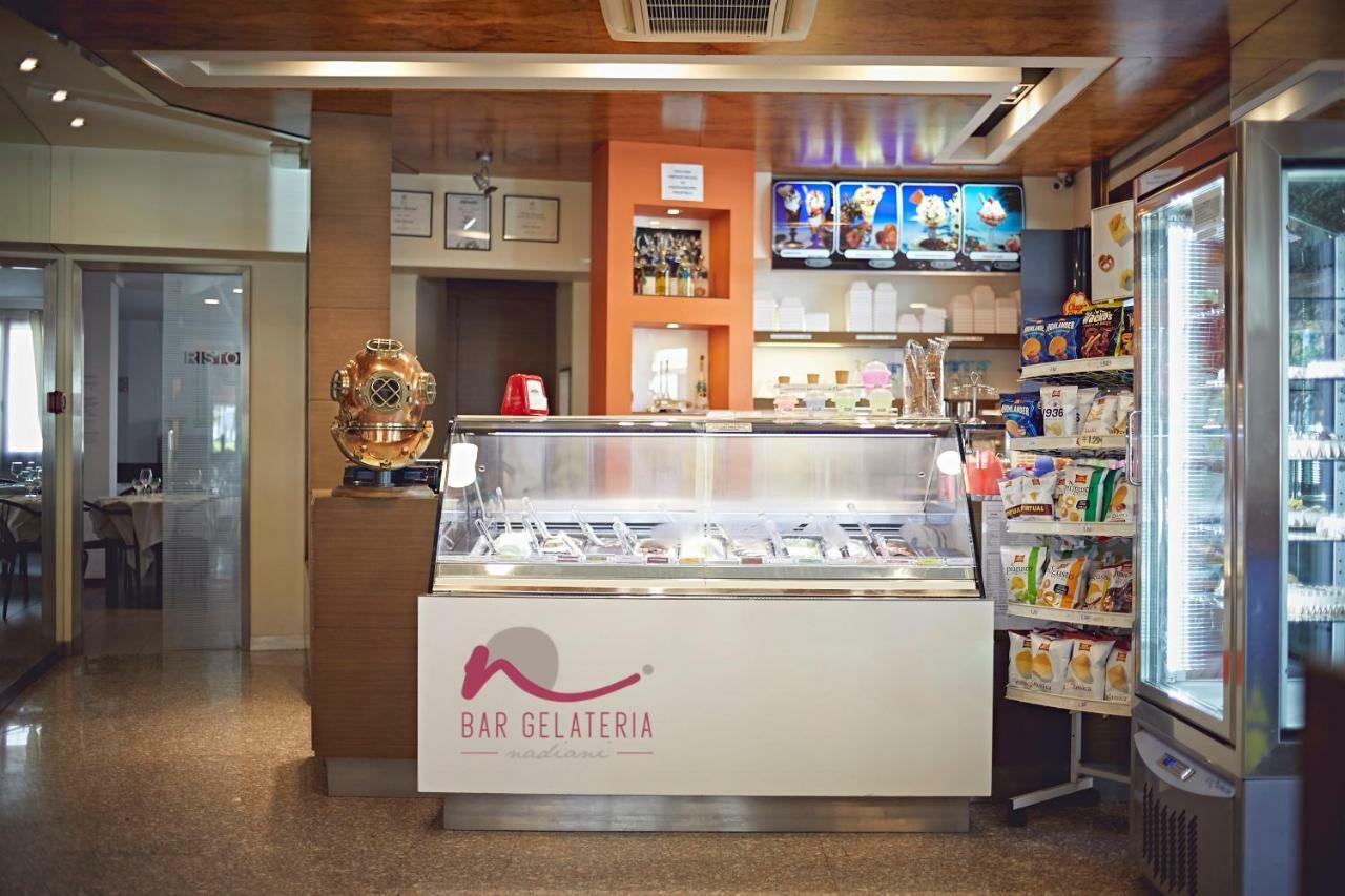 Albergo Romagna Фратта-Терме Екстер'єр фото