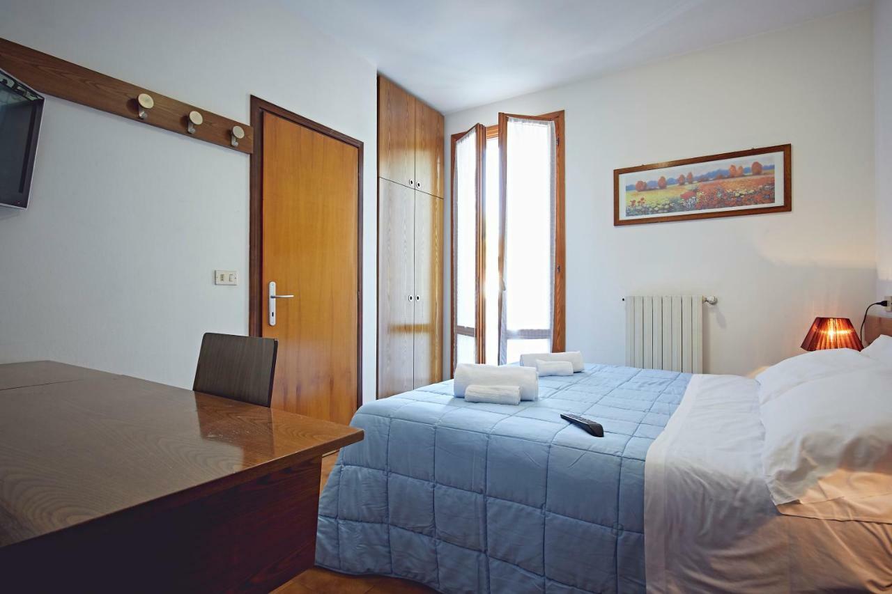 Albergo Romagna Фратта-Терме Екстер'єр фото